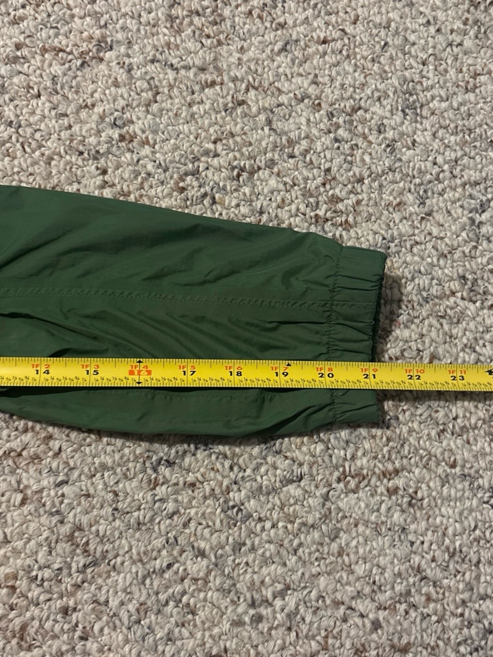 The North Face Women's Dark Green Hooded Ski Jacket - Picture 6 of 8